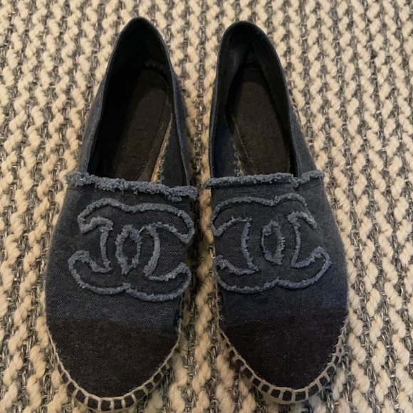 CHANEL Shoes - Chanel espadrilles in excellent condition